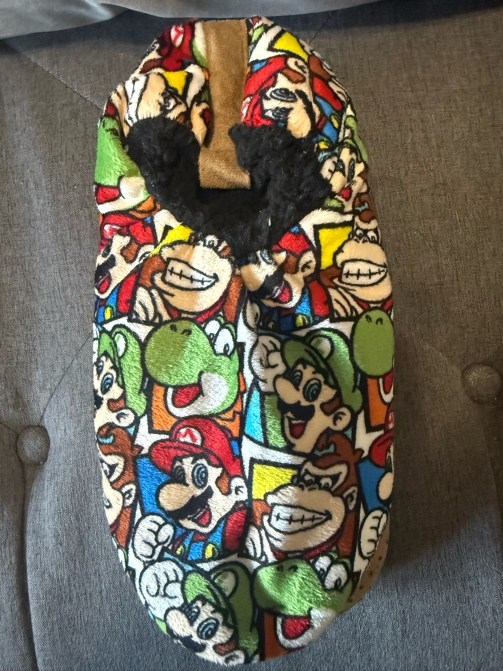 Character Slip-On One Piece Slippers - Multicolor